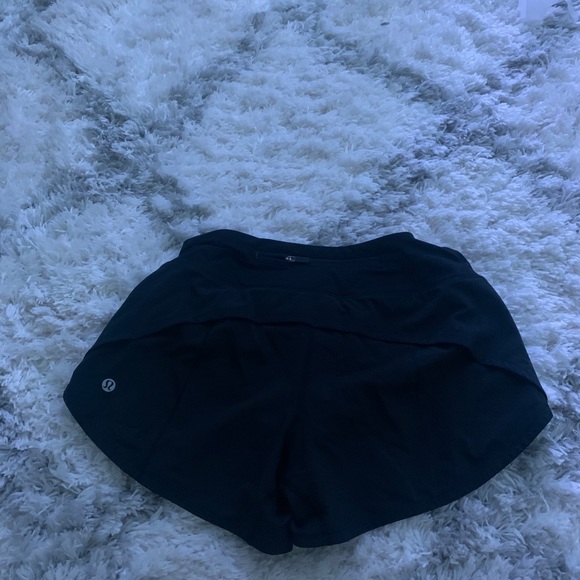 lulu lemon running shorts 2.5 length - Picture 2 of 2